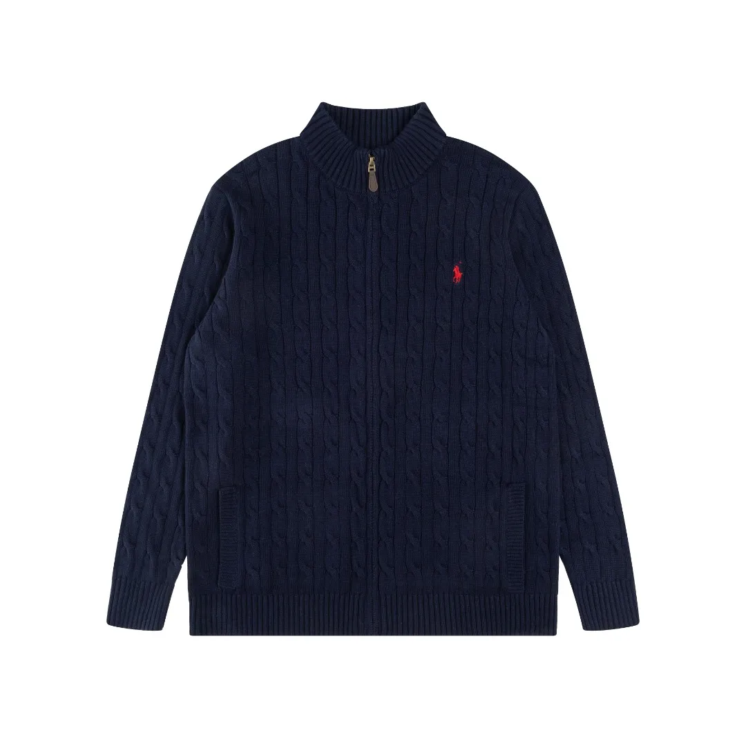 P260 #R98 RALPH LAUREN Ralph Lauren nine-color classic small label embroidery logo full zipper knitted cable cardigan sweater, high-density LOGO embroidery on the chest, original customization of tag accessories. Made of pure cotton yarn, pure cotton is skin-friendly and comfortable, small label war horse embroidered twist zipper cardigan sweater 🐎 high quality, follow the blogger to learn how to wear it! Let’s buy a Ralph Lauren cable sweater. It’s a super hard-to-find series after it became popular. It’s hard to find one on the official website. It’s simple and practical to wear, with a lazy and loose feel. The thickened fabric has more texture, feels soft and delicate, and has a loose fit. Whether worn alone or layered, you can wear different styles of fashion with just one piece!   Size：XS S M L